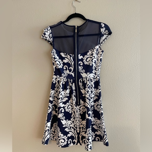 Mini dress - Picture 2 of 2